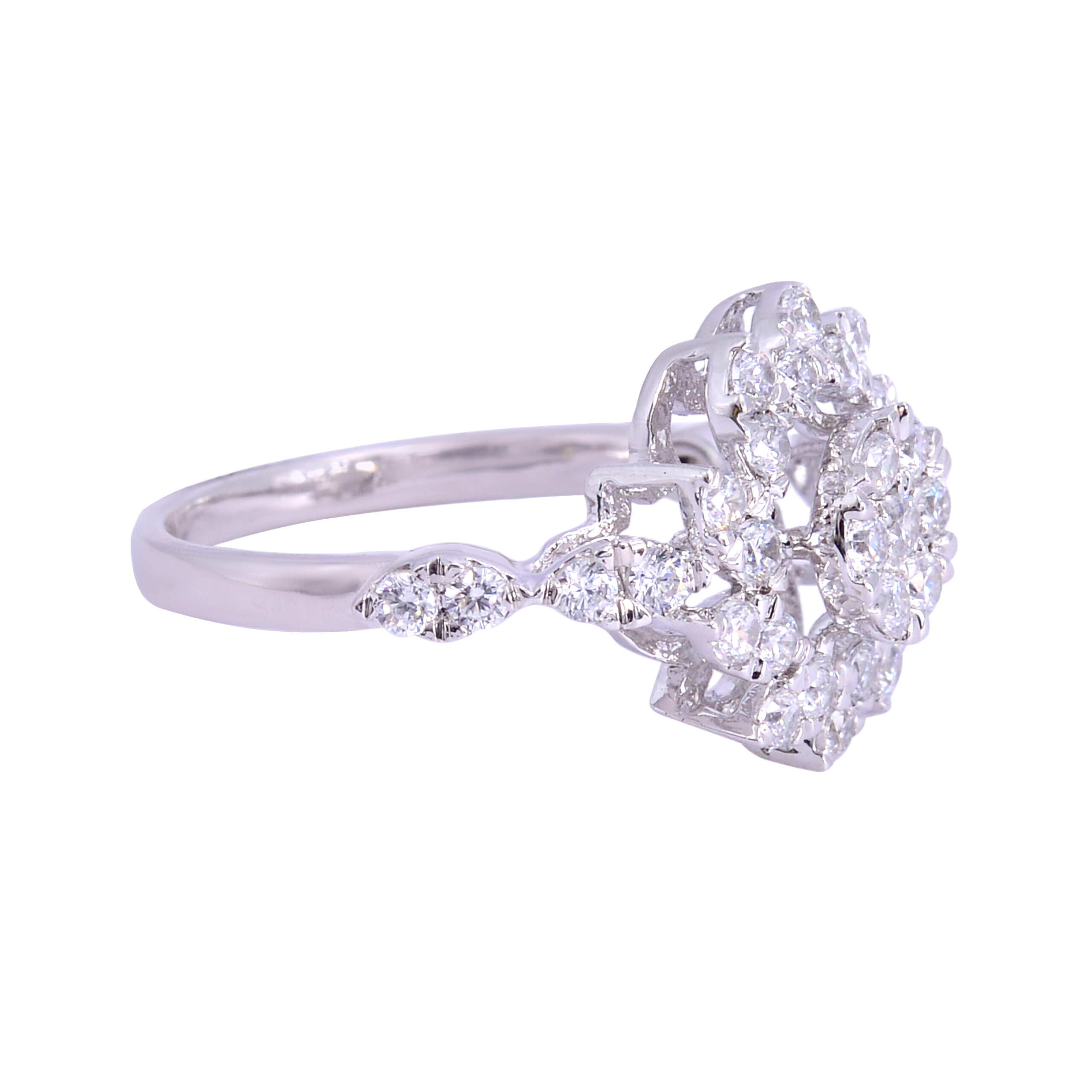 Elegant center pressure setting flower ringSSD162 (Copy) - Image 3