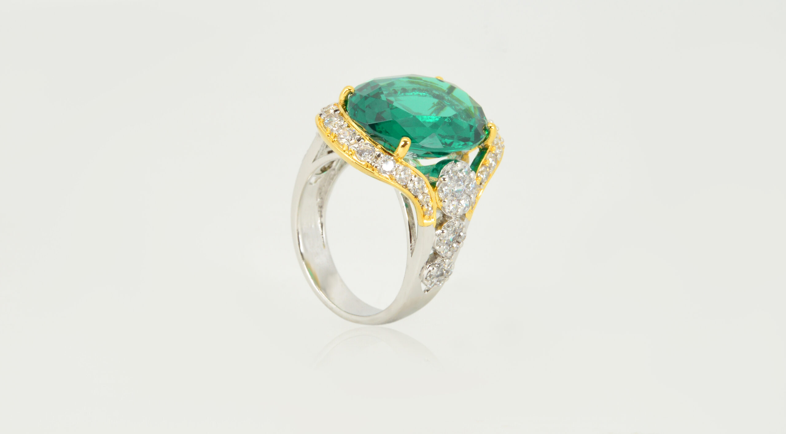 Cocktail oval green stone ring-SSD134