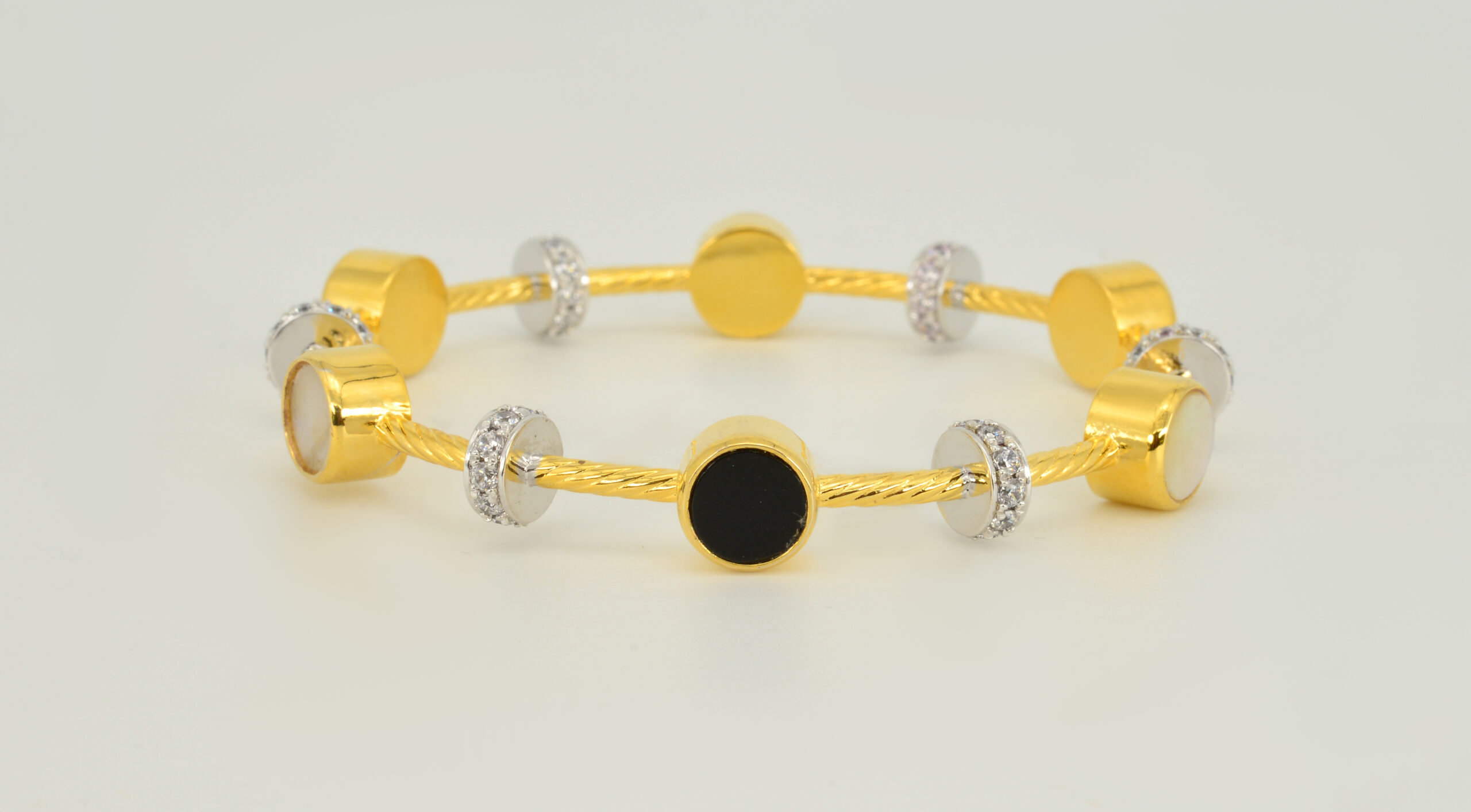 Mother pearl white black bracelet SSD143 - Image 2